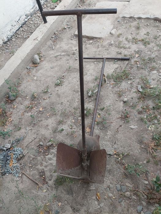 Продам ручной окучник,срочно