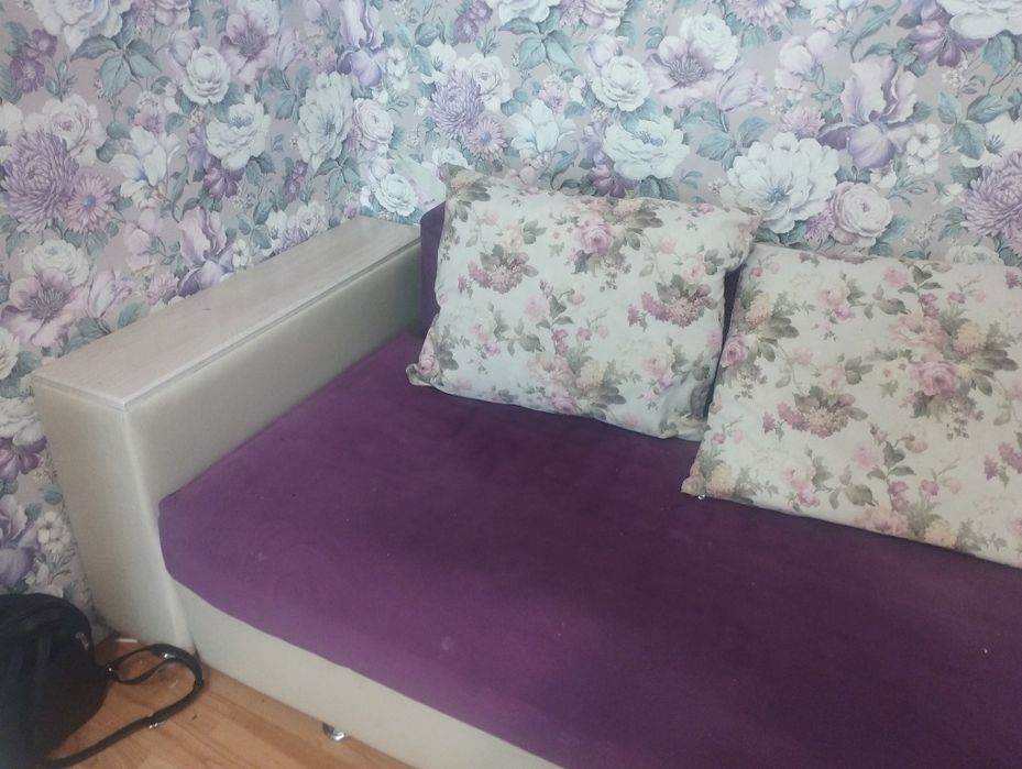 Диван продается срочно