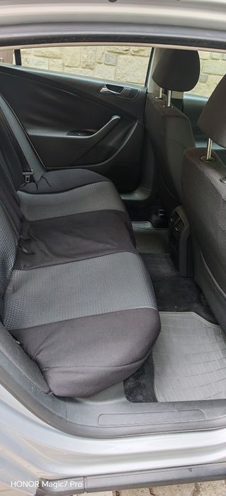 Revizii doar la service autorizat!
Fabricat 2008
Rulaj 285.000 km 
Motor 1.9 TDI

Model Highline
Singur proprietar de Nou.

Rog seriozitate!
