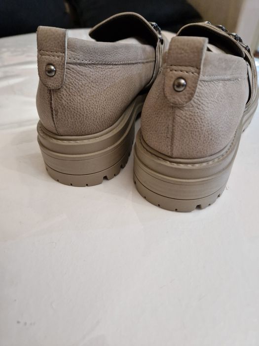 Лоферы из натуральной кожи