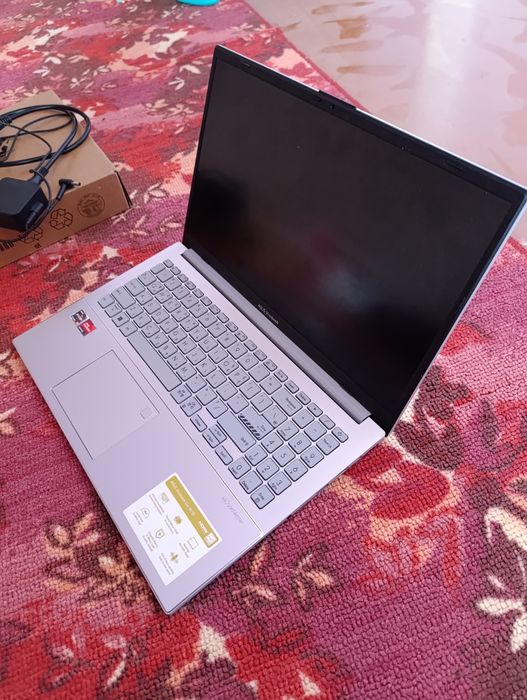 Asus vivobook 15