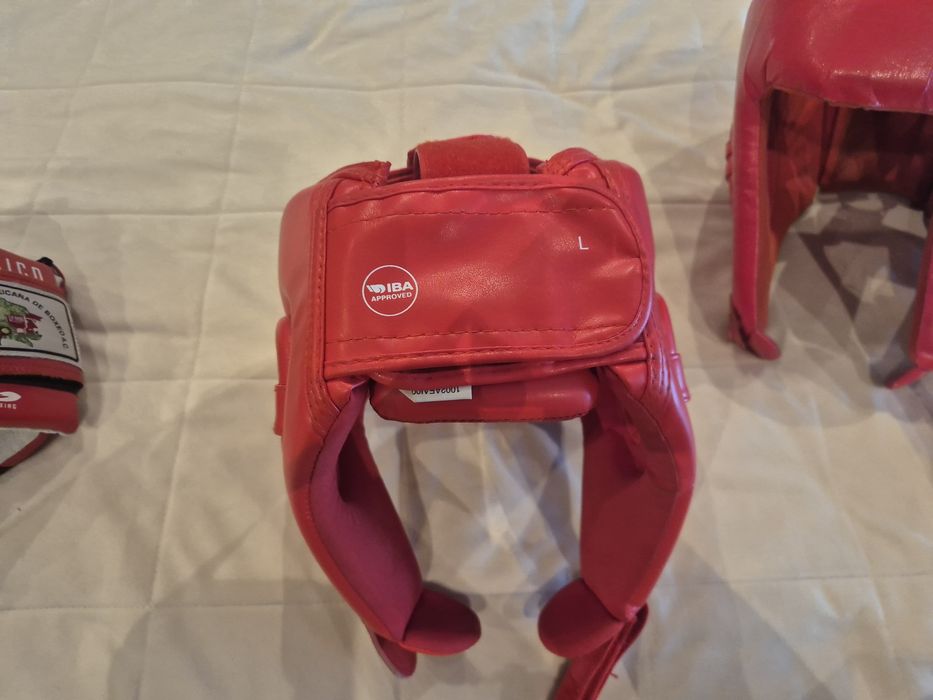 продаю шлема 3 штук