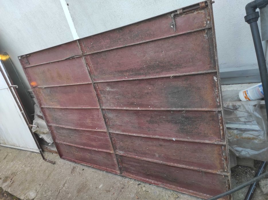 Гаражна врата желязна