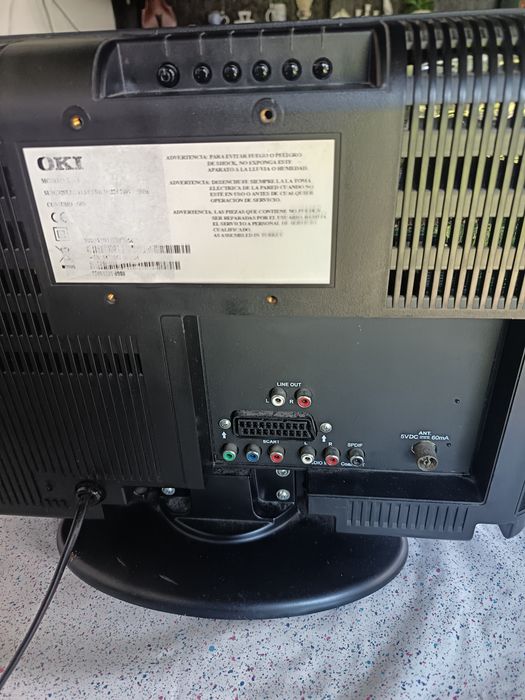 TV Lcd OKI funcțional cu telecomandă, perfect pentru bucătărie, rulotă, DVR și camere supraveghere