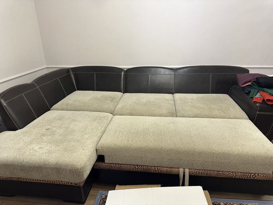 Продам диван в гостиную или зал