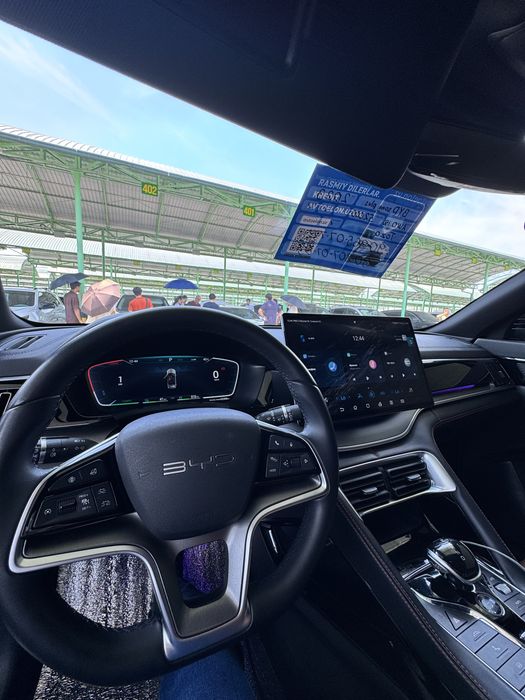 BYD song plus AWD