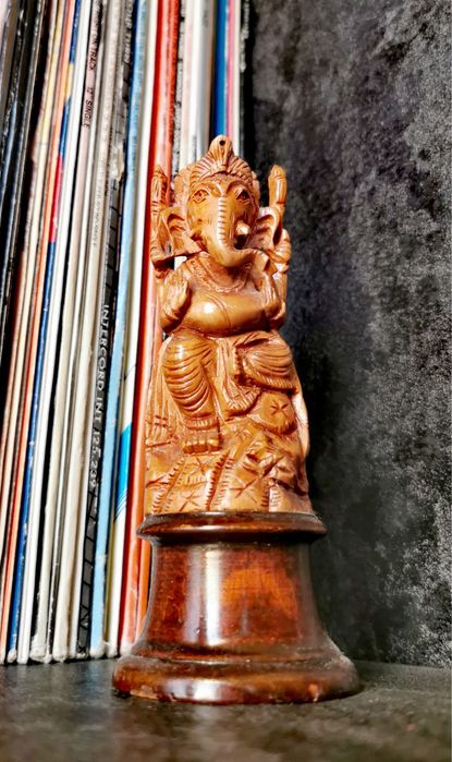 Антикварна колекция навиваща играчка фигура матрьошка кукла метална