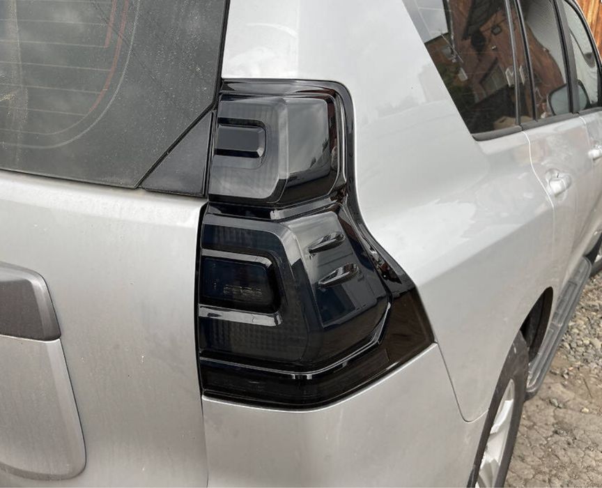 Фонари Toyota Land Cruiser Prado
