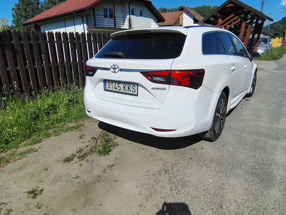 TOYOTA Avensis 2017 — imagine 3