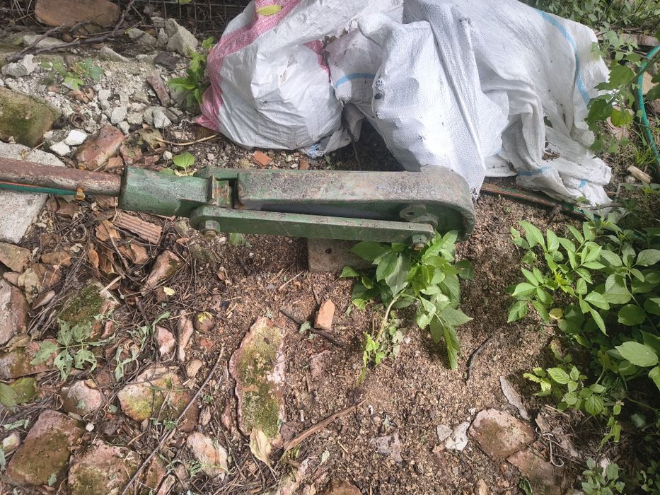 Foarfeca ghilotină în stare de funcționare
