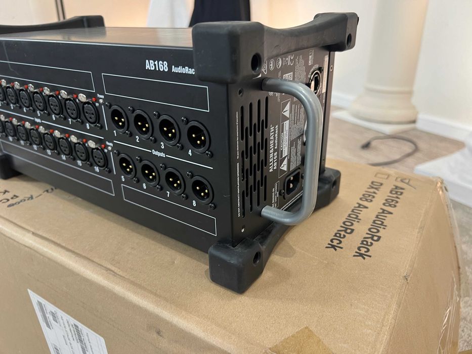 Allen Heath AB168 stagebox digital SQ Avantis Qu | 16 in 8 out + case