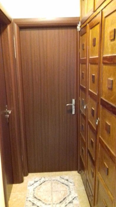 Дава се под наем Тристаен апартамент в Варна, Галата - 70 кв.м за 255 € - Снимка #2