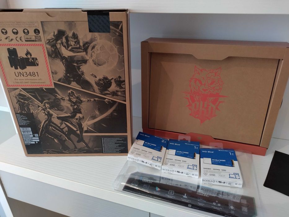 ASUS ROG Strix G16 - RTX 4080 / i9-13980HX / 32GB / 3TB / 240Hz Nebula