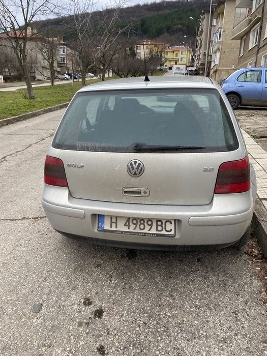 Vw Golf 4 2000 кубика бензин в движение  !