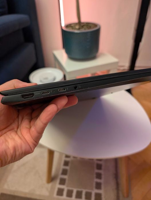 Laptop Ultra-Portabil LG Gram 17 – Doar 1.3kg (Stare Excelentă)