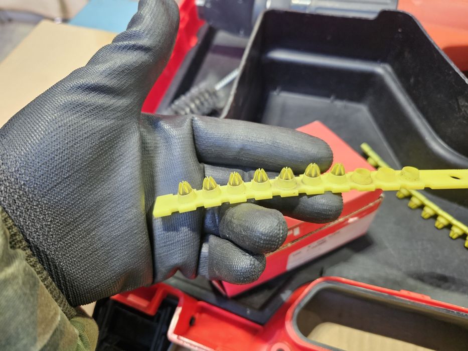 Монтажный пистолет