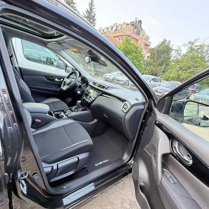 Nissan Qashqai N-Connecta 1.3 DIG-T 160 к.с. DCT | 2020 | 64 000 км