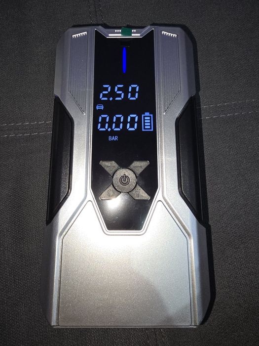 Продавам мобилно стартерно устройство с компресор за помпане на гуми