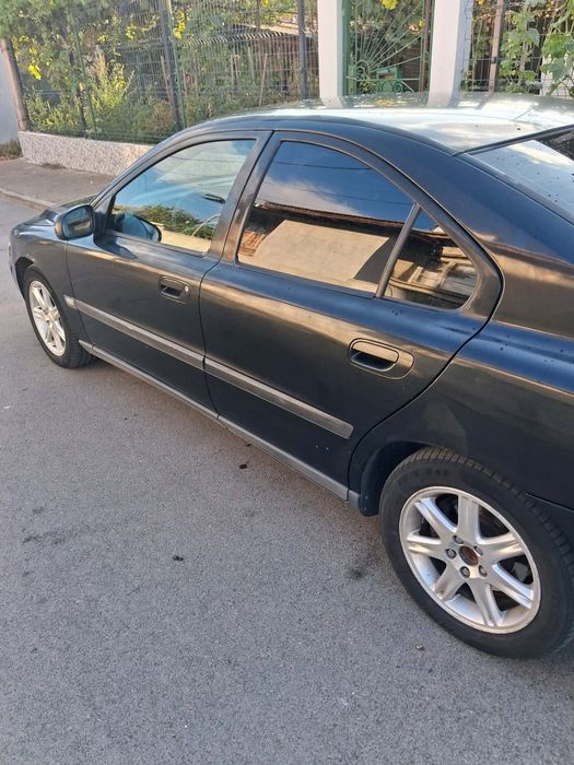 VOLVO  S60   163к.с.