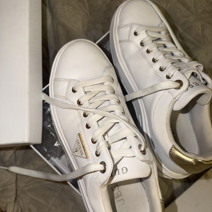 Guess оригинални обувки