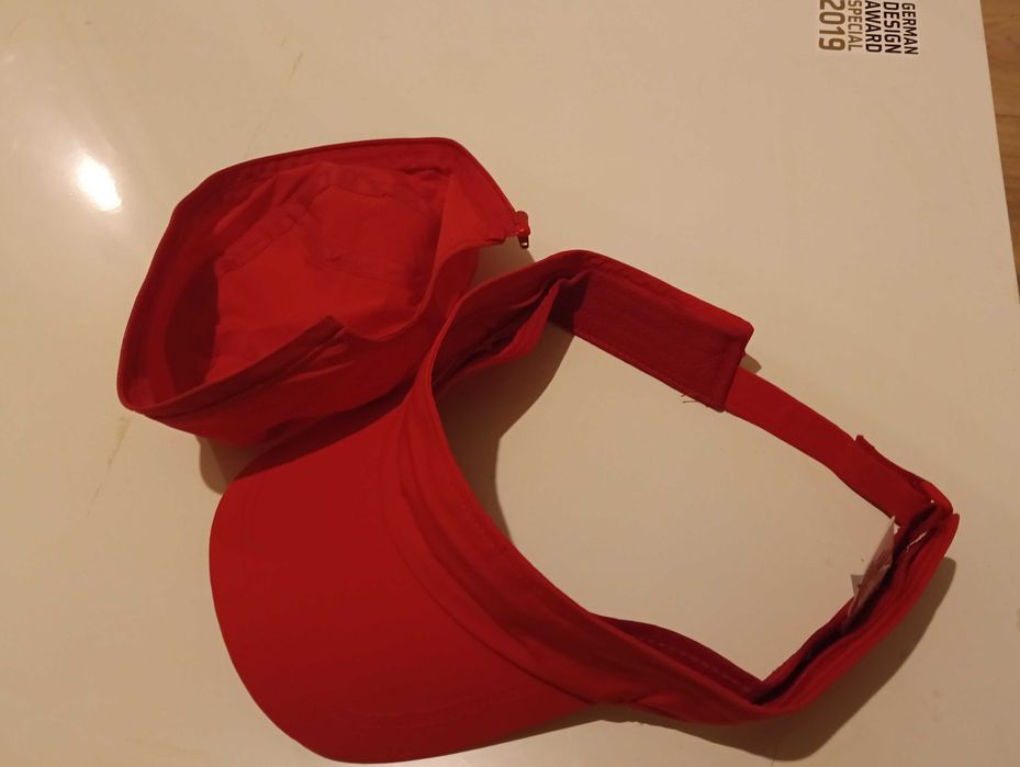 Șapcă roșie unisex