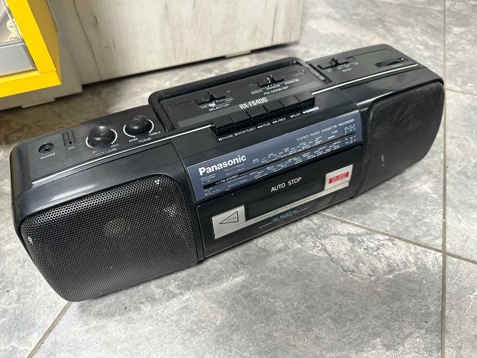 Радиокасетофон Panasonic RX-FS400 , Philips AZ1003