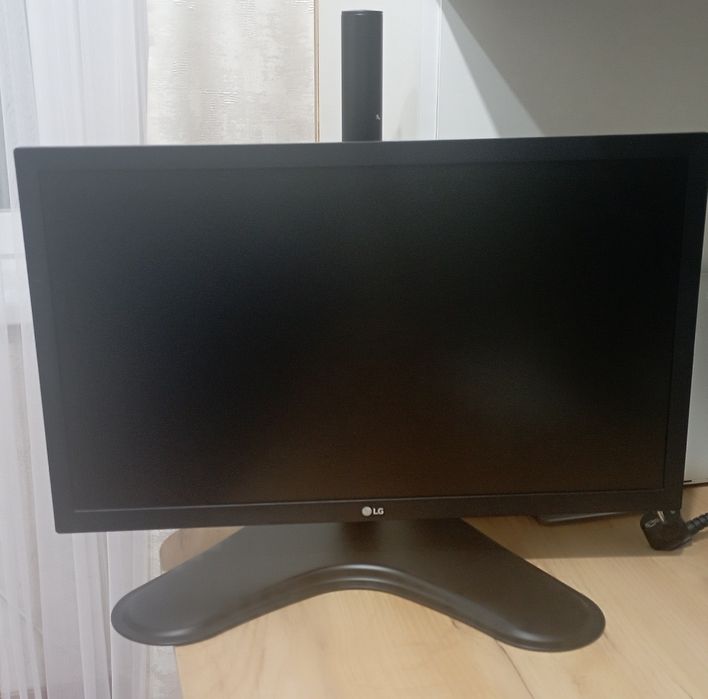 Монитор LG 22 дюйма