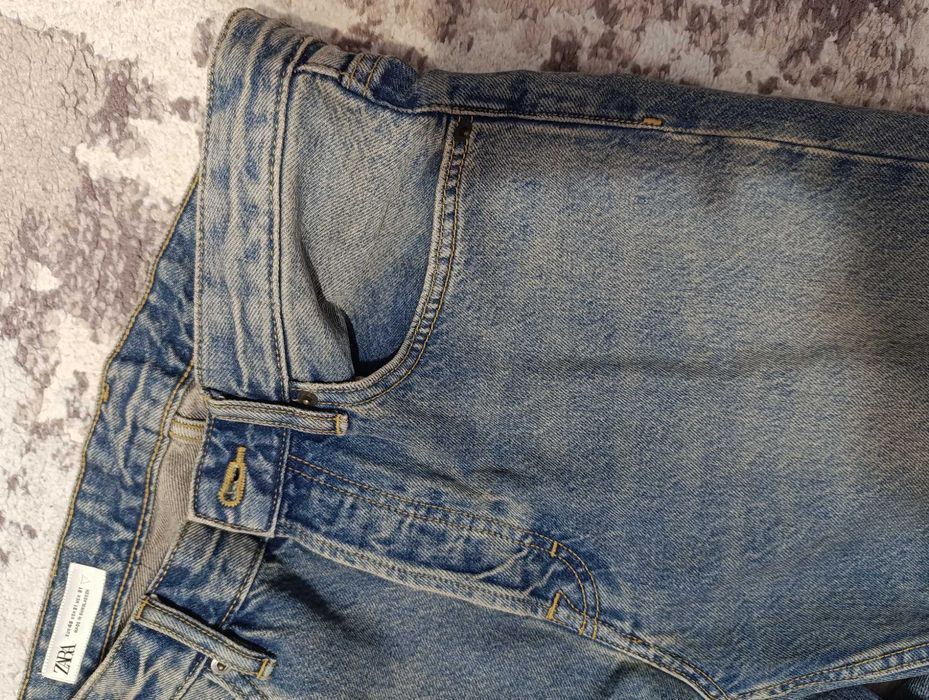 Pantaloni straight Zara