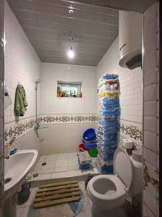 Назарбек Харакат 4 сотихли уй соотилади