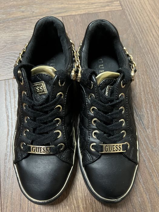 Кецове Guess.