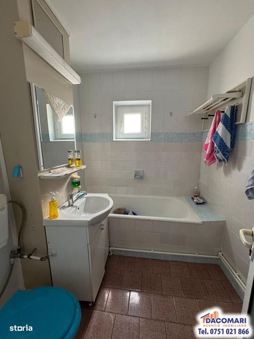 Apartament 3 camere de vânzare în Micro 17, comision 0!