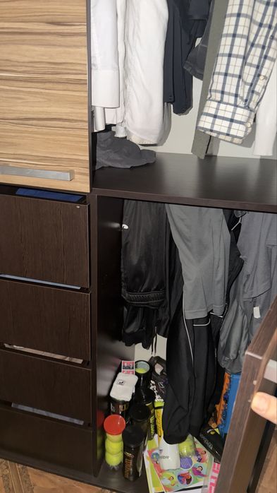 Шкаф плательный продам