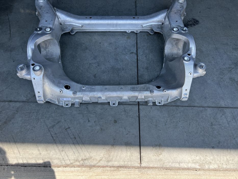 Punte fata - cadru motor H Mercedes GLC W254