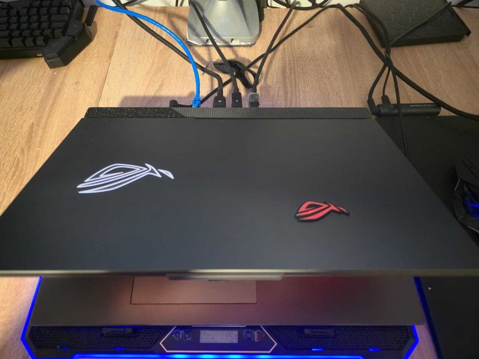ROG Strix G713PI 17" 7945HX 16c/32t, RTX 4070, 1tb SSD, garanție 2028