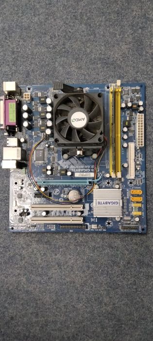 Placa de baza gigabyte  socket am2