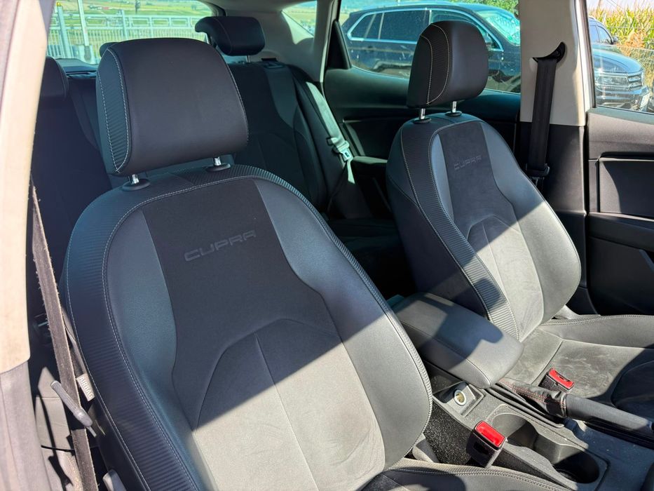 Dezmembrez Seat Leon 3 FR 2014 hatchback alb lb9a 2.0 tdi CKFC