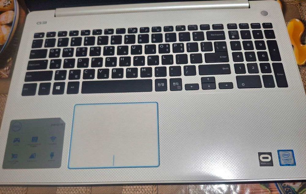 Dell G3 Gaming Noutbuk i7 / 8GB RAM / 256GB SSD + 1TB HDD  Holati norm