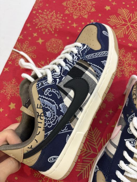 Adidasi  nike  dunk low
