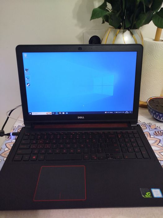 Игровой ноутбук Dell