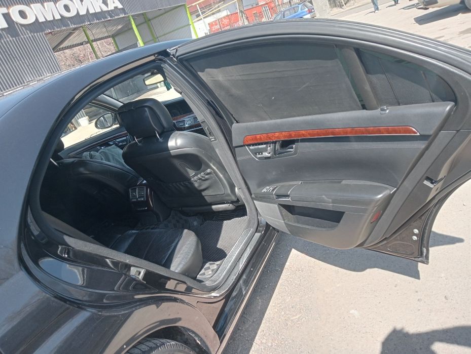 Мерседес S500 в отличном состоянии