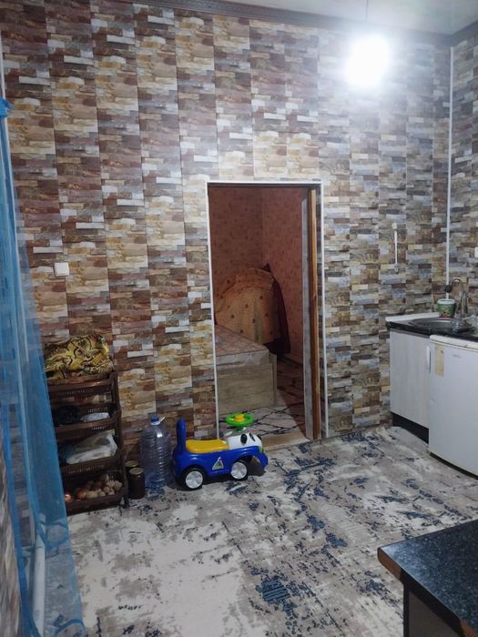 Uchastka srochna sotiladi