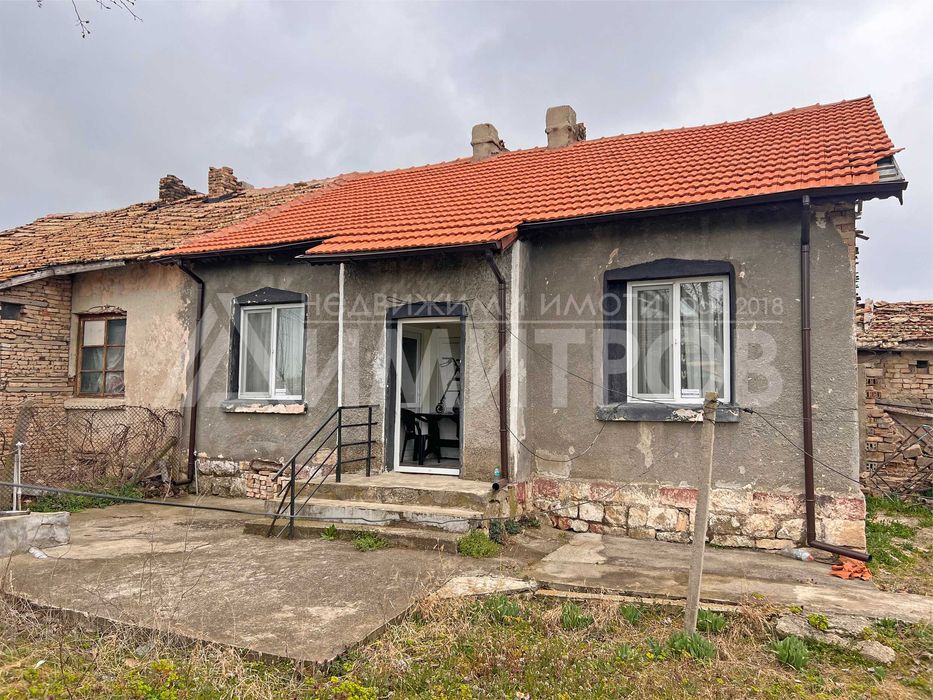 Продава се Къща в Нови пазар - 55 кв.м за 418 €/кв.м - Снимка #1