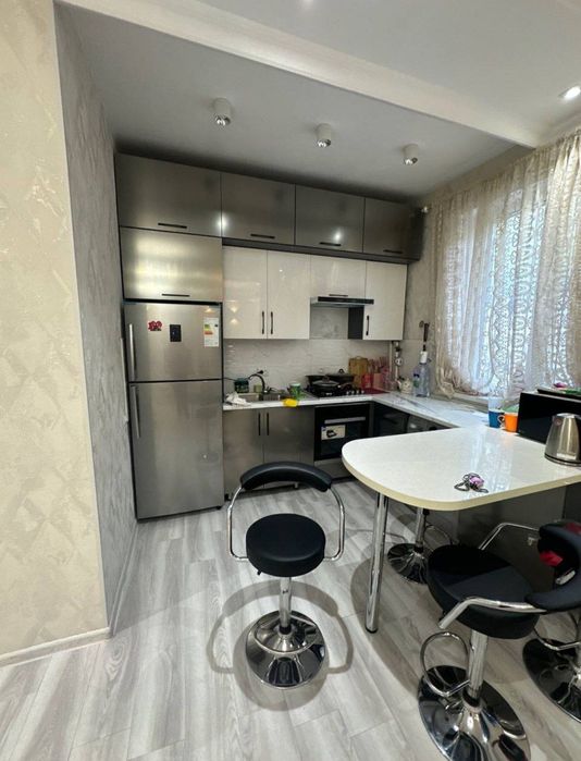 Беруний метро олдида 1 хонали квартира