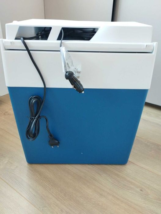 Хладилна кутия [чанта] 26л- електрическа 12V/230V ,НОВА, MOBICOOL ME27