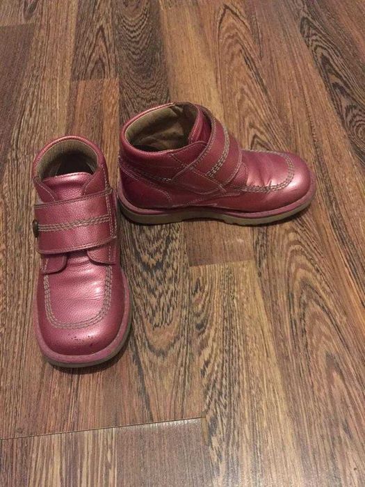 продам ботинки для девочек