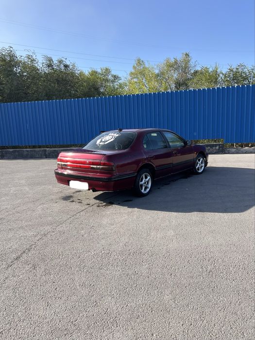 Машина nissan maxima механика 2.0