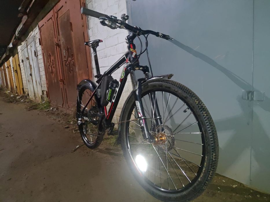 Продам велосипед GT