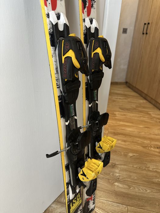 Atomic Redster ST 156 cm + автомати