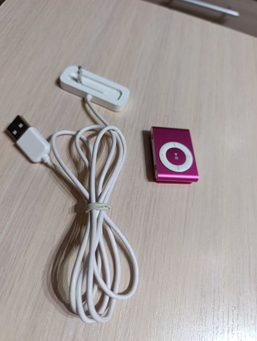 iPod Shuffle плеер