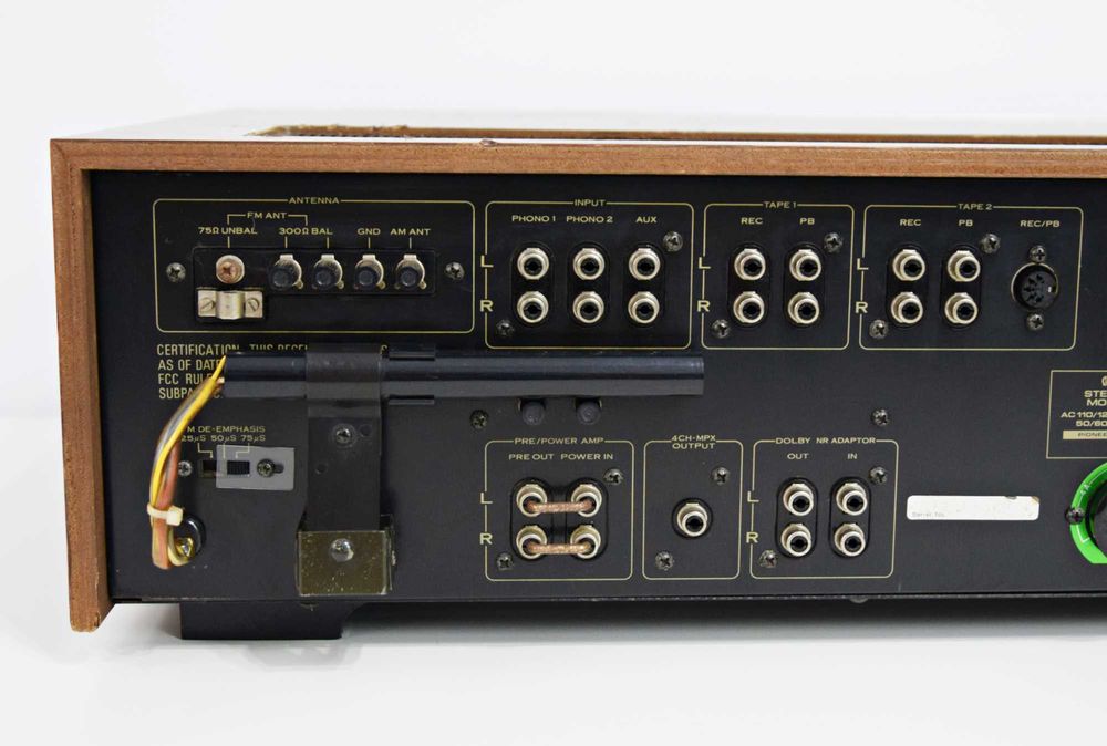Amplituner Pioneer SX-838, amplificator